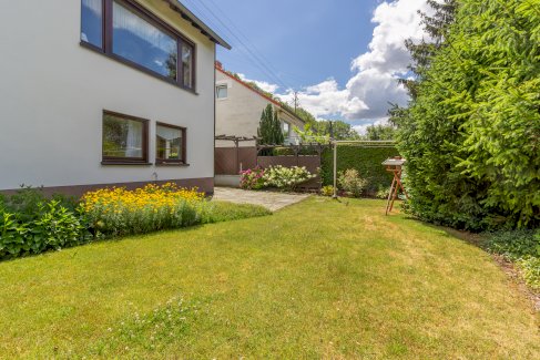 Gepflegtes großzügiges Wohnhaus in Konz-Karthaus - nur 4 km von Trier entfernt Konz 54329 - Immolocal.de