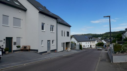 Trier-Irsch Neues Energiesparhaus mit toller Dachterrasse und Weiblick Nähe Uni Trier 54296 - Immolocal.de