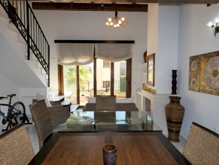 Hübsches Apartment in der 3 Etage mit Fahrstuhl und Tiefgarage La Mata 03188