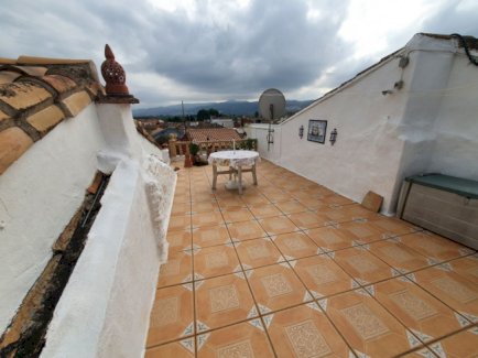 Typisch spanisches Stadthaus mit 2 Schlafzimmern im Ortskern von Sagra Sagra 03795 - Immolocal.de