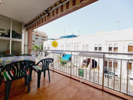 Wohnung nur 300 Meter zum Strand mit 1 Schlafzimmern und schönem Balkon La Mata 03188