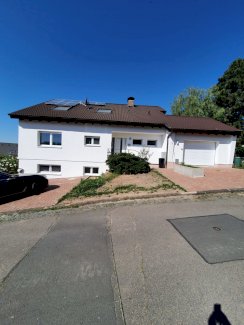 *TOP-Lage - Am Wingert - Modernisiertes Mehrfamilienhaus mit Garten!* Kleinostheim 63801