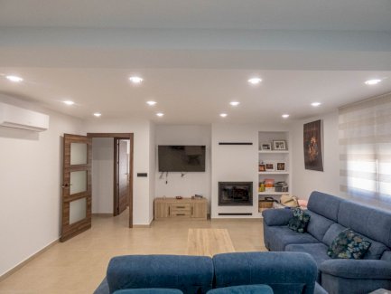 Reihenhaus in El Raso in der Nähe von El Moncayo und an der Laguna de La Mata Guardamar 03140 - Immolocal.de