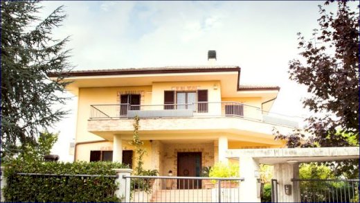 ***Villa zur Nutzung als  B&B, im Markin Stl, in Montegranaro, sucht neuen Eigentümer*** Montegranaro 63014 - Immolocal.de