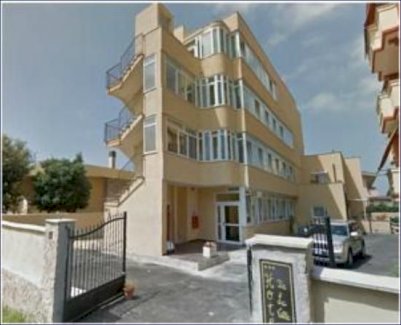 ***Großes Mehrfamilienhaus in Rom , Fiumicino, sucht neuen Eigentümer*** Fiumicino 00054 - Immolocal.de