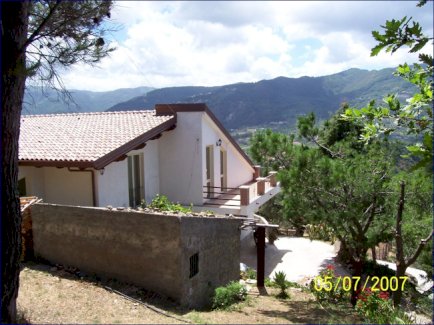 ***Gepflegte Villa für die Nutzung als B&B geeignet, in Sizilien, Patti, mit drei Hektar Landfläche*** Patti 98066