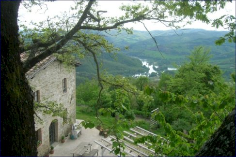 ***Urlaub auf Ihrem eigenen Bauernhof in Umbrien Gubbio*** Gubbio 06024 - Immolocal.de