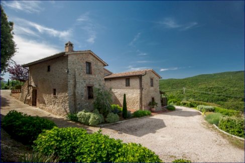 ***Schönes Landanwesen, mit 10 Hektar Landfläche in Umbria Casole d'Elsa*** Casole d'Elsa 53031 - Immolocal.de