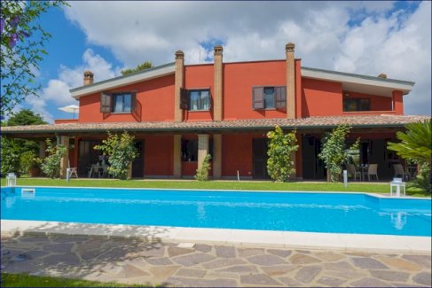 ***Schöne gepflegte Villa in Kampanien Pozzuoli, sucht neuen Eigentümer*** Pozzuoli 80078