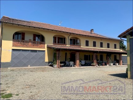 ***Geräumiges, renoviertes Bauernhaus in Alessandiren, mit großem Grundstück*** Alessandria / Lobbi 15100