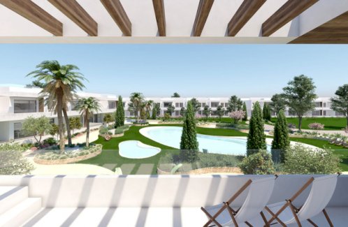 Moderne Obergeschoss-Wohnungen mit 2 Schlafzimmern, 2 Bädern, Dachterrasse, Klimaanlage, Alarmanlage und Gemeinschaftspool nur 250 m vom Meer Torrevieja 03180