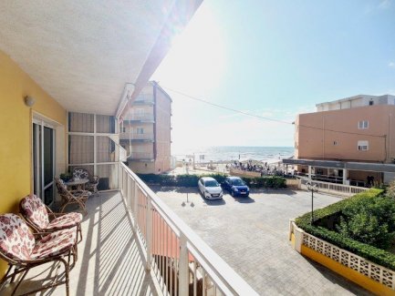 3-Zimmer-Wohnung mit direktem Meerblick La Mata 03188