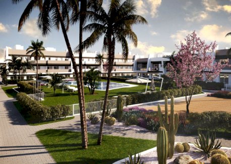 Penthouse-Wohnungen mit 3 Schlafzimmern, 2 Bädern, Vorinstallation Klimaanlage, Kfz-Stellplatz und Gemeinschaftspool nur 700 m vom Strand Torrelamata 03188