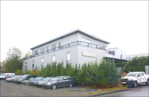 ***Halle mit Büro und Penthousewohnung zu verkaufen*** Lindlar 51789 - Immolocal.de