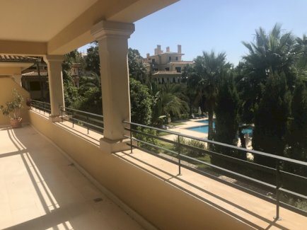 Mallorca wunderschöne Wohnung in Son Vida, direkt neben dem Golfplatz zu verkaufen Palma de Mallorca 07001